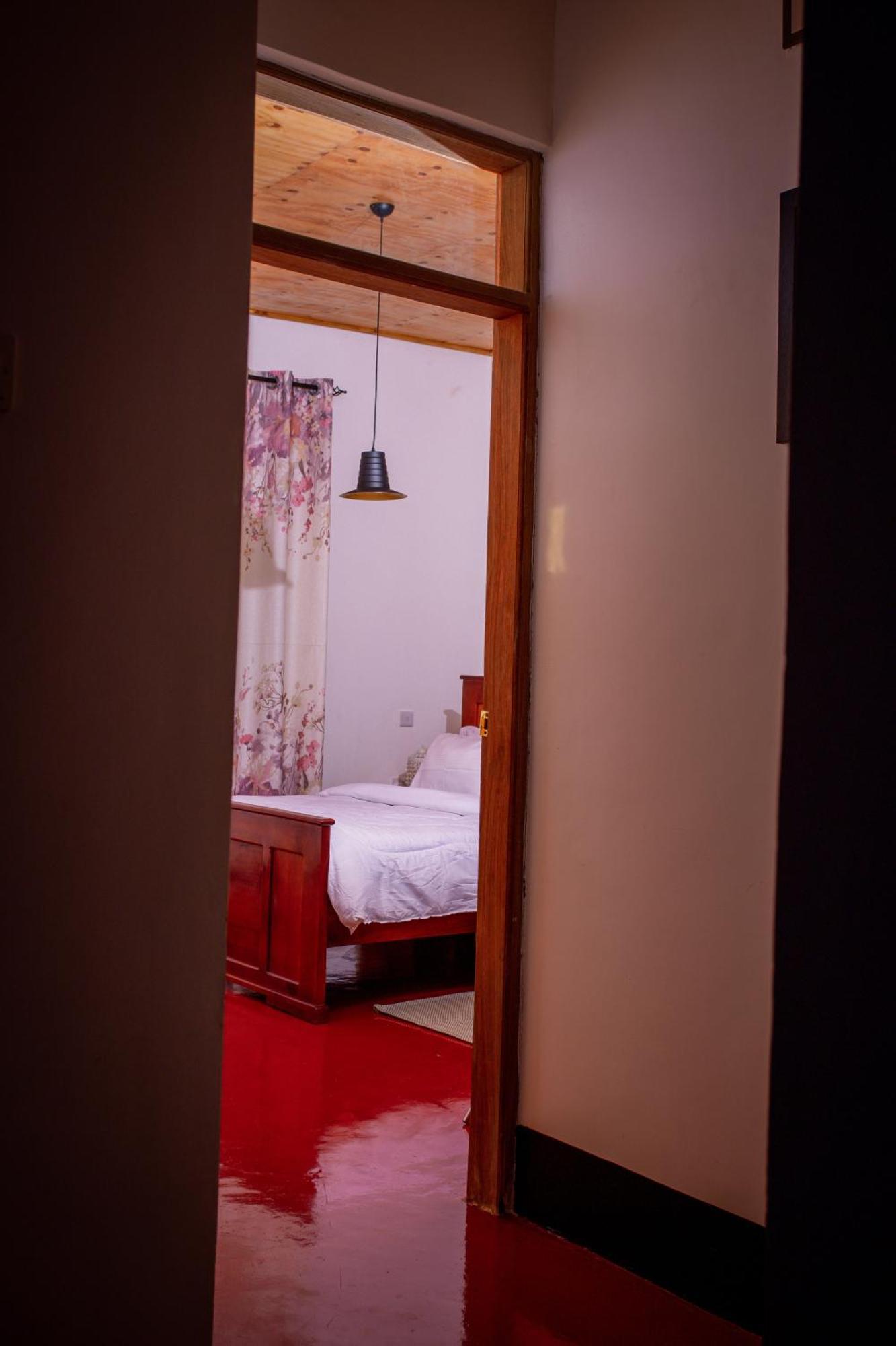 Royal Homestay Moshi Bagian luar foto