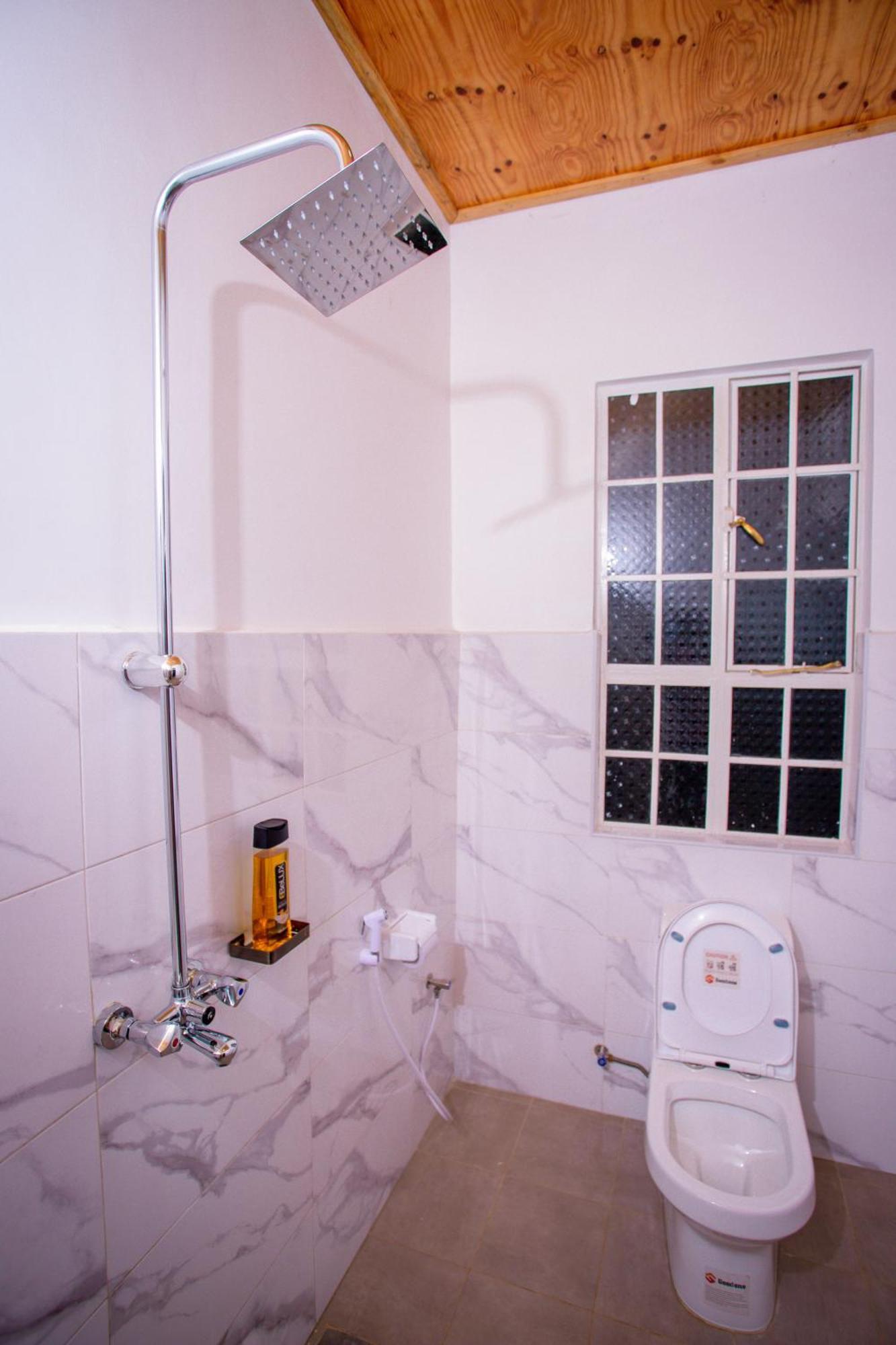 Royal Homestay Moshi Bagian luar foto